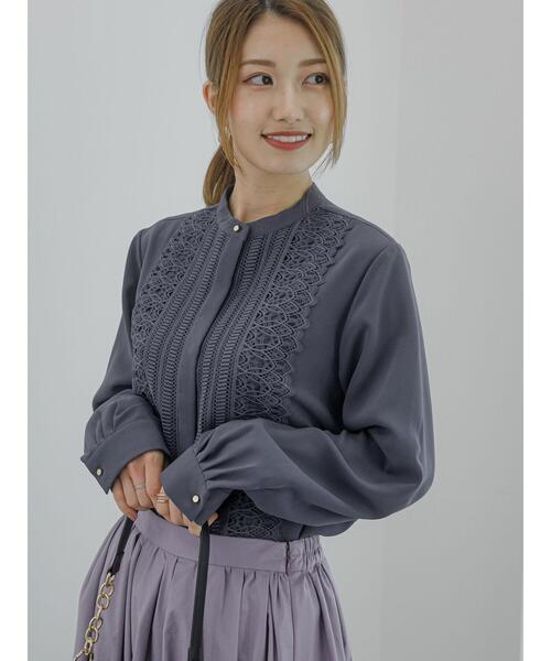 Te chichi(テチチ)の「金釦フロントレースブラウス(シャツ/ブラウス・レディース・チャコールグレー/オフホワイト/ベージュ・F)」の2枚目の写真