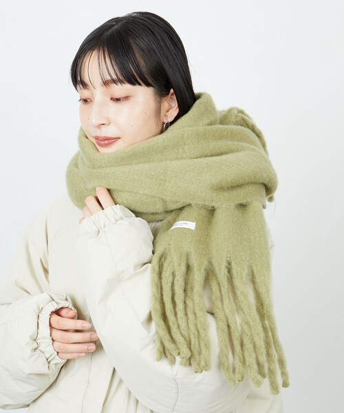 FREAK'S STORE(フリークスストア)の「限定展開 カラー ボリューム マフラー(マフラー・レディース・ブラック/オフホワイト/サックスブルー/ベージュ/グリーン・ONE SIZE)」の4枚目の写真