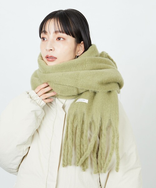 FREAK'S STORE(フリークスストア)の「限定展開 カラー ボリューム マフラー(マフラー・レディース・ブラック/オフホワイト/サックスブルー/ベージュ/グリーン・ONE SIZE)」の8枚目の写真