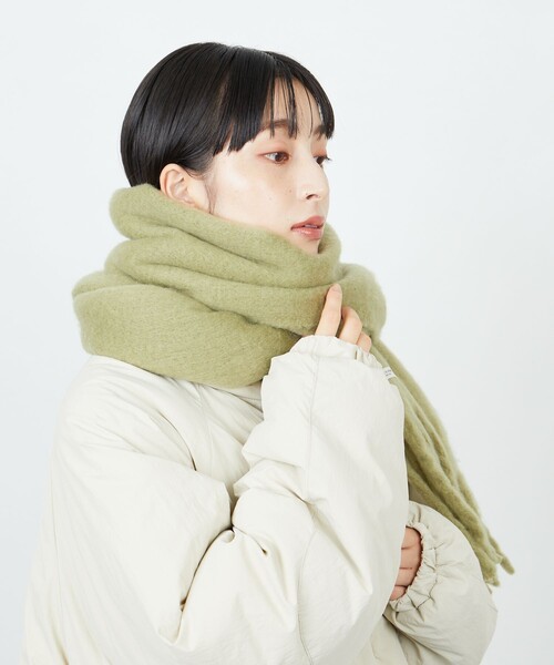 FREAK'S STORE(フリークスストア)の「限定展開 カラー ボリューム マフラー(マフラー・レディース・ブラック/オフホワイト/サックスブルー/ベージュ/グリーン・ONE SIZE)」の9枚目の写真