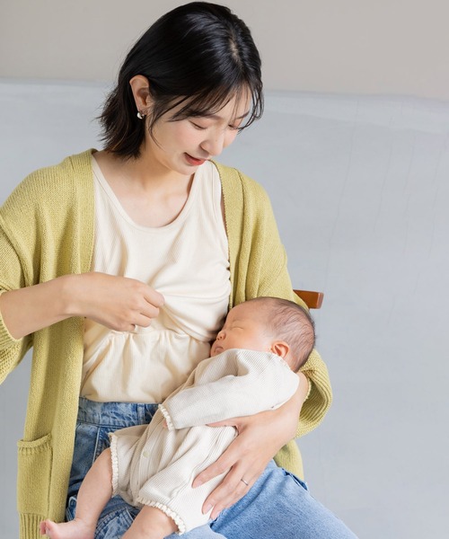 フェリシモMama(フェリシモママ)の「Moredde 見せインナーなのに授乳ができる 胸チラしにくいカップ付きテレコリブタンクトップ(マタニティウェア/グッズ・レディース・ホワイト/ブラック・MEDIUM/LARGE/X-LARGE)」の8枚目の写真