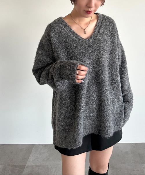 apres jour mignon(アプレジュールミニョン)の「起毛Vニットプルオーバー【ZOZOTOWN限定アイテム】(ニット/セーター・レディース・チャコールグレー/アイボリー/ネイビー・X-LARGE/フリー)」の5枚目の写真