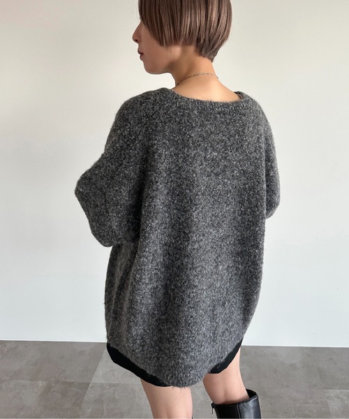 apres jour mignon(アプレジュールミニョン)の「起毛Vニットプルオーバー【ZOZOTOWN限定アイテム】(ニット/セーター・レディース・チャコールグレー/アイボリー/ネイビー・X-LARGE/フリー)」の9枚目の写真