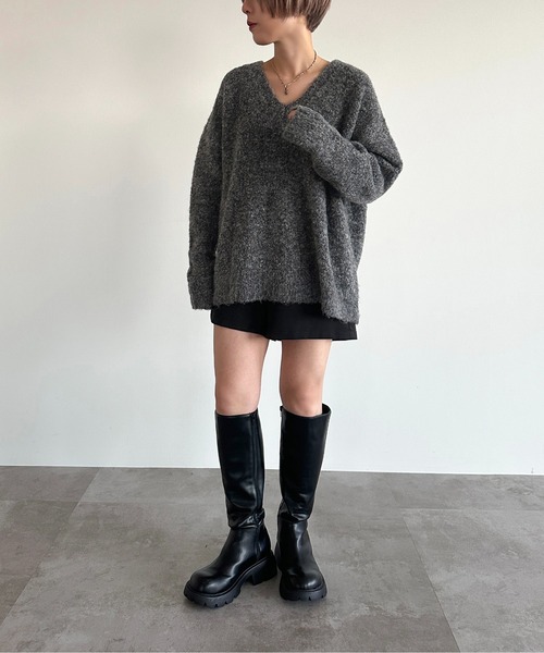apres jour mignon(アプレジュールミニョン)の「起毛Vニットプルオーバー【ZOZOTOWN限定アイテム】(ニット/セーター・レディース・チャコールグレー/アイボリー/ネイビー・X-LARGE/フリー)」の6枚目の写真