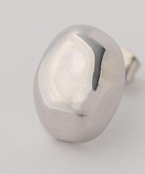 BEAUTY&YOUTH UNITED ARROWS（ビューティーアンドユースユナイテッドアローズ）の「オーバル ピアス（ピアス（両耳用）・レディース・ゴールド/シルバー・FREE）」の8枚目の写真