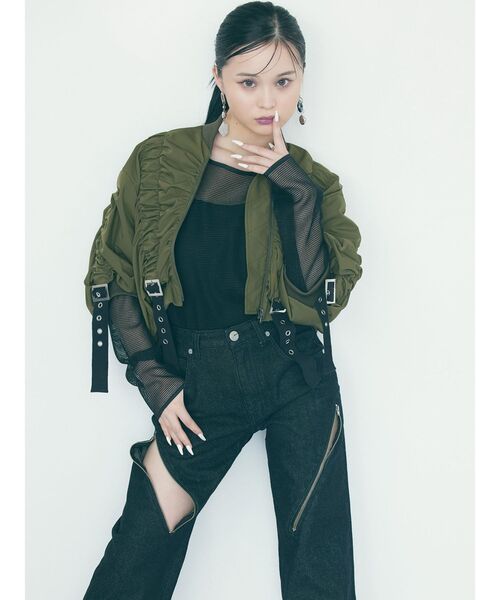 MURUA（ムルーア）の「メッシュシアーカットトップス（Tシャツ/カットソー・レディース・カーキ/ブラック/アイボリー・FREE）」の6枚目の写真