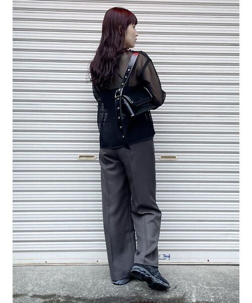 MURUA（ムルーア）の「メッシュシアーカットトップス（Tシャツ/カットソー・レディース・カーキ/ブラック/アイボリー・FREE）」の21枚目の写真