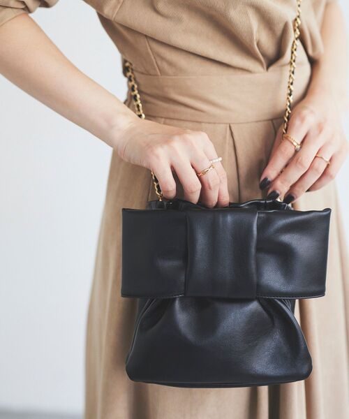 le.coeur blanc（ルクールブラン）の「リボンショルダーバッグ（ショルダーバッグ・レディース・ブラック・FREE）」の6枚目の写真