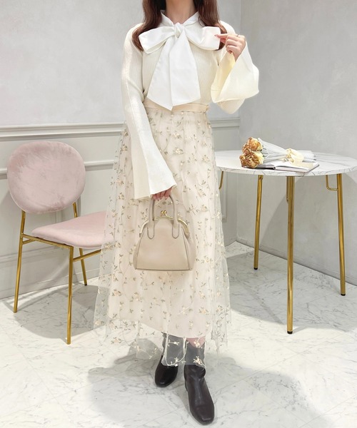 apres jour(アプレジュール)の「ボウタイドッキングワンピース【ZOZOTOWN限定アイテム】(ワンピース・レディース・ブラック/グレイッシュベージュ/アイボリー・X-LARGE/フリー)」の4枚目の写真
