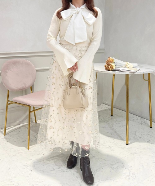 apres jour(アプレジュール)の「ボウタイドッキングワンピース【ZOZOTOWN限定アイテム】(ワンピース・レディース・ブラック/グレイッシュベージュ/アイボリー・X-LARGE/フリー)」の7枚目の写真