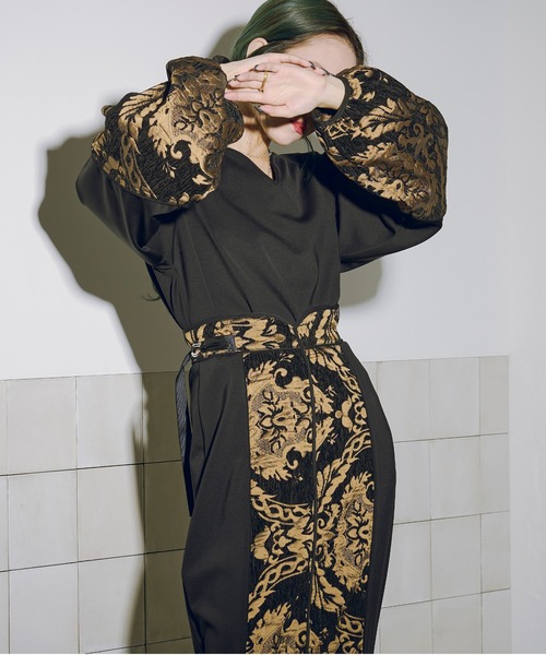 Ezick（エジック）の「Gobelin sleeve モードプルオーバー（その他トップス・レディース・ブラック/ブルー・FREE）」の7枚目の写真