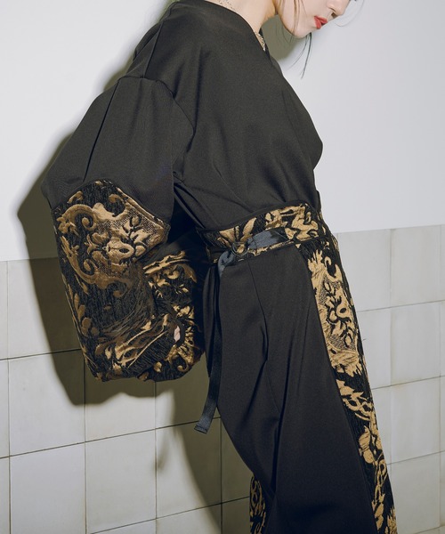 Ezick（エジック）の「Gobelin sleeve モードプルオーバー（その他トップス・レディース・ブラック/ブルー・FREE）」の12枚目の写真