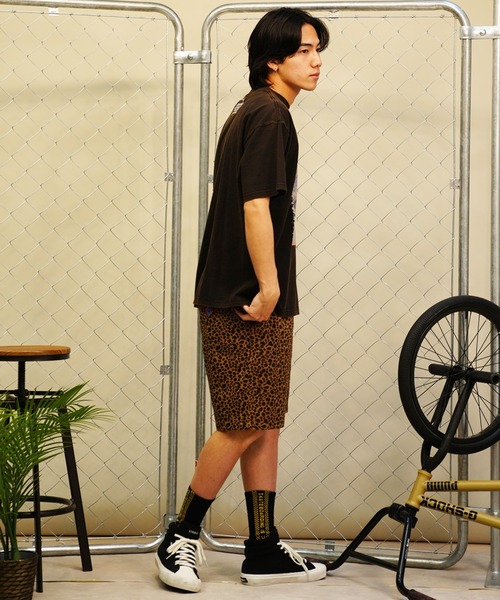 LURKING CLASS（ラーキングクラス）の「【ムラサキスポーツ限定】LURKING CLASS/ラーキングクラス フロントプリント オーバーサイズ半袖Tシャツ ST24STM17/ST24STM18/ST24STM19（Tシャツ/カットソー・メンズ・ブラック/ブラック系その他2/ブラック系その他・M/L/XL）」の14枚目の写真