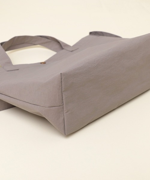 RNA-N（アールエヌエーエヌ）の「E4975 リサイクルナイロン撥水２ＷＡＹショルダー（ショルダーバッグ・レディース・グレー/ナチュラル/ブラック・FREE）」の17枚目の写真