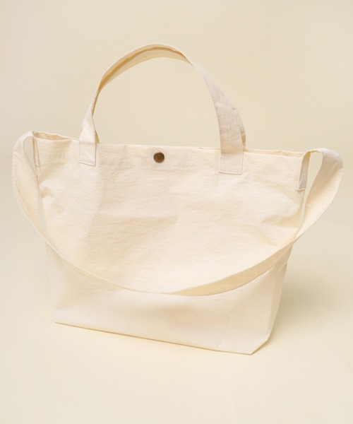 RNA-N（アールエヌエーエヌ）の「E4975 リサイクルナイロン撥水２ＷＡＹショルダー（ショルダーバッグ・レディース・グレー/ナチュラル/ブラック・FREE）」の7枚目の写真