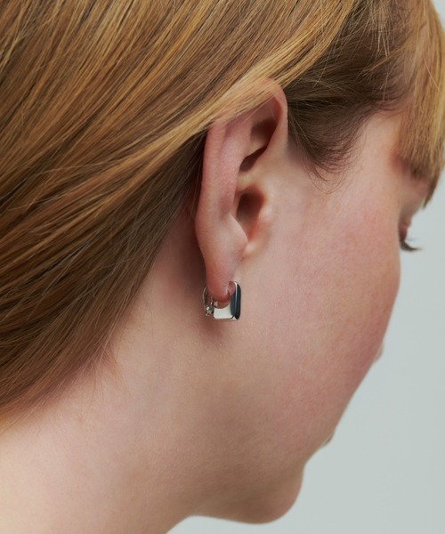 AFFECT(アフェクト)の「Square Earring(S)(イヤリング・レディース・シルバー/ゴールド・FREE)」の8枚目の写真