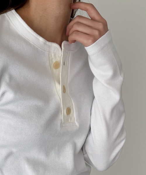 CANAL JEAN（キャナルジーン）の「RED CHOP WORKS　ヘンリーネックロンT（Tシャツ/カットソー・レディース・ホワイト/グレー・ONE SIZE）」の11枚目の写真