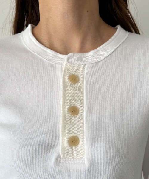 CANAL JEAN（キャナルジーン）の「RED CHOP WORKS　ヘンリーネックロンT（Tシャツ/カットソー・レディース・ホワイト/グレー・ONE SIZE）」の12枚目の写真