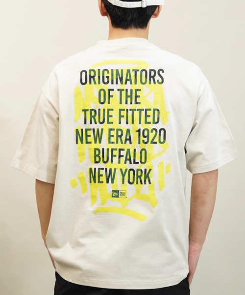 NEW ERA(ニューエラ)の「NEW ERA/ニューエラ 半袖Tシャツ バックプリント 14121861/14121862/14121863(Tシャツ/カットソー・メンズ・ブラック/ストーン/ホワイト・M/L/XL/2XL)」の3枚目の写真