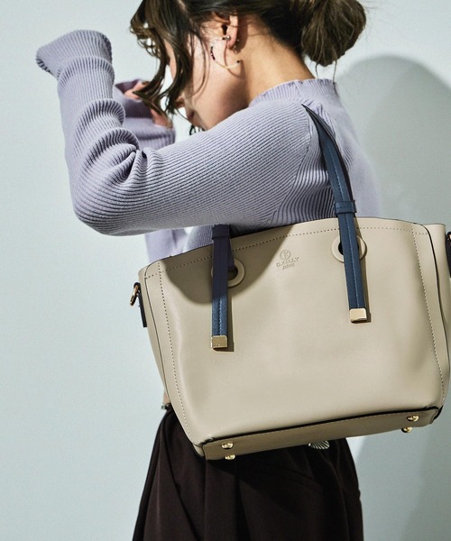 D.KELLY（ディーケリー）の「D.KELLY フロントポケット バイカラー2wayトートバッグ ミデトートバッグ ショルダーバッグ レディース バッグ（トートバッグ・レディース・ネイビー/グレー/ブルー/グレイッシュベージュ/アイボリー/ブラック/キャメル/ピンク/レッド/マスタード・ONE SIZE）」の5枚目の写真