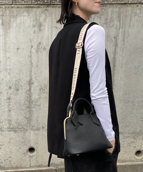 maison vert(メゾンヴェール)の「【超軽量/多収納】リボンハンドル2WAYバッグ(トートバッグ・レディース・ブラック/グレイッシュベージュ/アイボリー/イエロー/キャメル/ダークブラウン/ライトグレー/ホワイト/ライトピンク・FREE)」の16枚目の写真