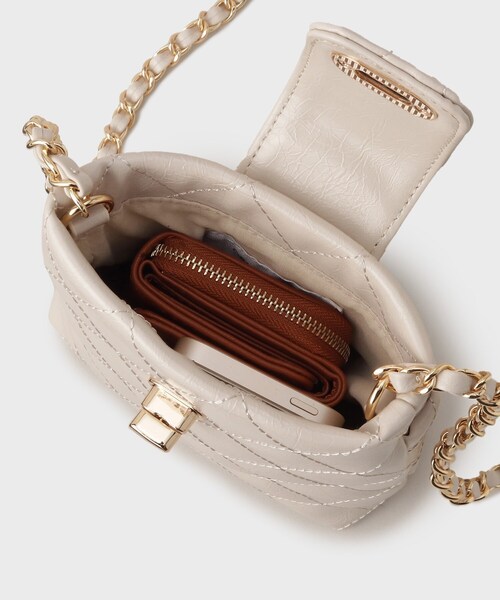 OPAQUE.CLIP（オペークドットクリップ）の「◆キルティングデザインチェーンミニショルダーバッグ（ショルダーバッグ・レディース・イエロー系その他/アイボリー/ブラック/ブルー系7・00）」の14枚目の写真