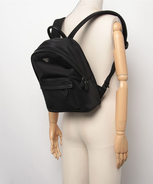 EMPORIO ARMANI（エンポリオアルマーニ）の「【エンポリオ アルマーニ】ASV バックパック 再生ナイロン イーグルプレート（バックパック/リュック・レディース・ブラック・FREE）」の5枚目の写真