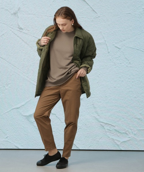 Apo(s)ture(アポスチャー)の「NORAH-002/サテンストレッチテーパードパンツ(その他パンツ・レディース・ベージュ/ネイビー/モカ/ブラック・XS/S/M/L/XL)」の7枚目の写真