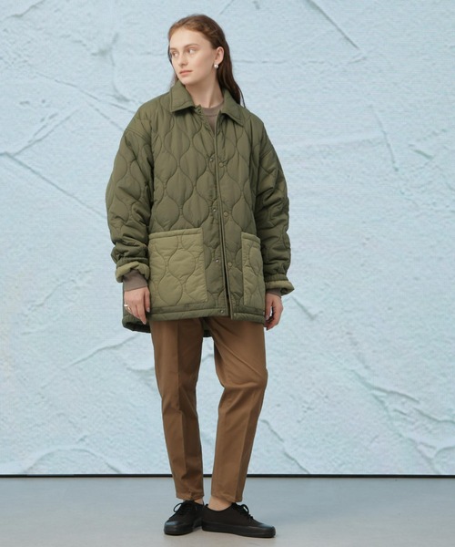 Apo(s)ture(アポスチャー)の「NORAH-002/サテンストレッチテーパードパンツ(その他パンツ・レディース・ベージュ/ネイビー/モカ/ブラック・XS/S/M/L/XL)」の6枚目の写真