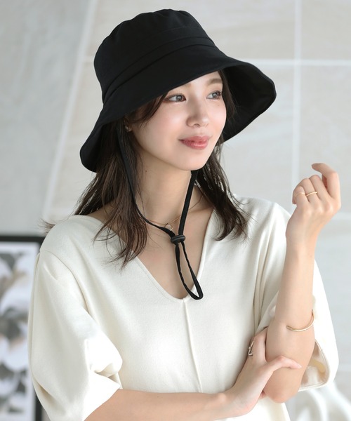 Little＆More（リトルアンドモア）の「バケットハット 綿麻 あご紐ワイヤー入折りたたみ（ハット・レディース・ベージュ/ネイビー/ブルー/ブラック・FREE）」の11枚目の写真