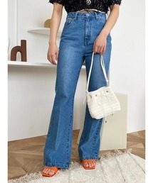 バックスリットフレアデニムパンツ