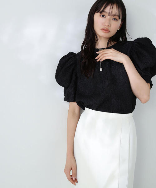 NATURAL BEAUTY BASIC（ナチュラルビューティーベーシック）の「◇ふくれジャガードボリュームスリーブブラウス（シャツ/ブラウス・レディース・ブラック/オフホワイト・SMALL/MEDIUM）」の18枚目の写真