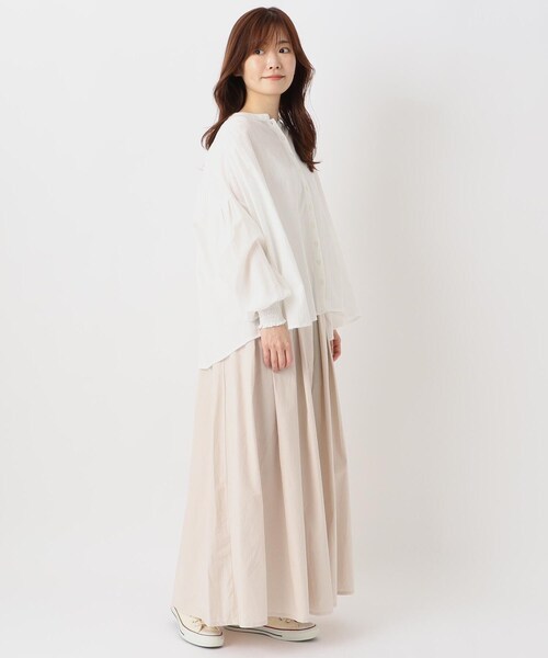 one'sterrace(ワンズテラス)の「袖シャーリング コットンブラウス(シャツ/ブラウス・レディース・ブラック系8/アイボリー系8/イエロー系8・02)」の13枚目の写真
