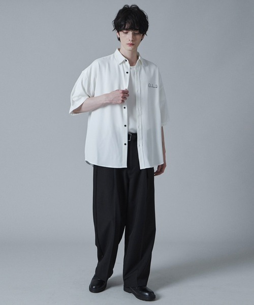 LUCY(ルーシー)の「LUCY/アムンゼンワンポイントBIGシャツ(シャツ/ブラウス・メンズ・ホワイト/サックスブルー/ブラック・LARGE/MEDIUM)」の4枚目の写真