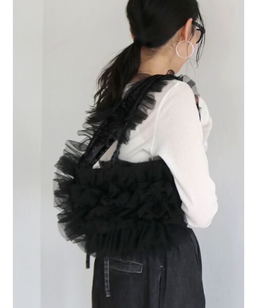 Ungrid（アングリッド）の「チュールコンビベロアショルダーバッグ（ショルダーバッグ・レディース・ブラック/アイボリー・FREE）」の17枚目の写真