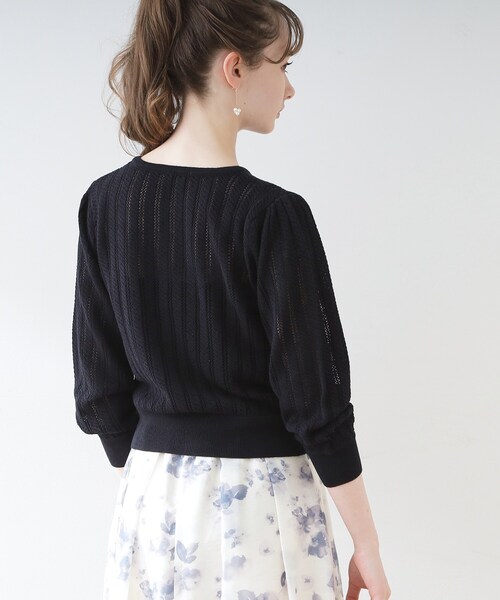 couture brooch（クチュールブローチ）の「◆透かし編みカーディガン（カーディガン/ボレロ・レディース・ネイビー/イエロー系その他/オフホワイト・42/38）」の20枚目の写真