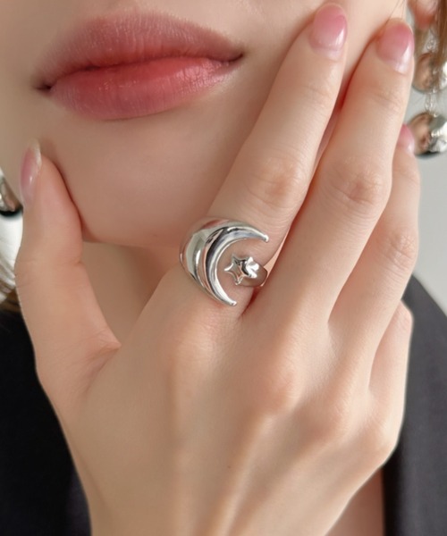 sowang（ソワン）の「ムーンモチーフ フォークリング-moon fork ring-（リング・レディース・シルバー/ゴールド・FREE）」の3枚目の写真