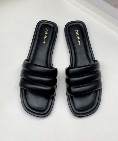 Vipoa（ヴィポア）の「バルキーベルトスクエアトゥサンダル（サンダル・レディース・シルバー/アイボリー/ブラック/ゴールド・SMALL/MEDIUM/LARGE）」の3枚目の写真