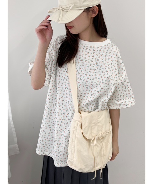 WC（ダブル シー）の「リトルフラワービッグTシャツ（Tシャツ/カットソー・レディース・サックスブルー/オレンジ/ピンク・FREE）」の3枚目の写真