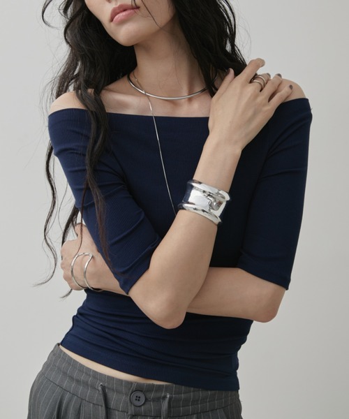 Aunt Marie's（アントマリーズ）の「オフショルハーフスリーブトップス（Tシャツ/カットソー・レディース・ホワイト/ブラウン/レッド/ネイビー/ブラック・FREE）」の4枚目の写真