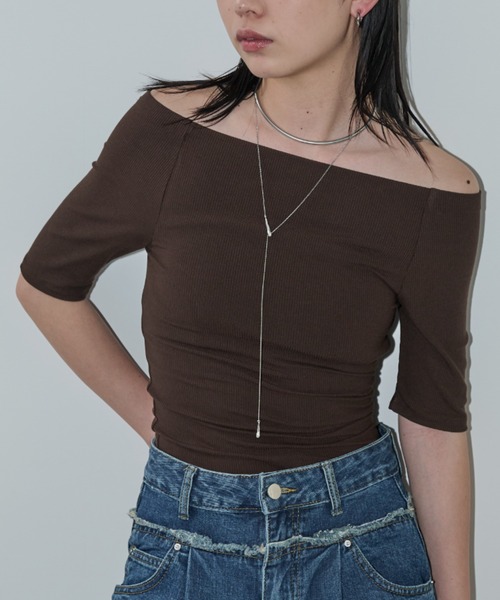 Aunt Marie's（アントマリーズ）の「オフショルハーフスリーブトップス（Tシャツ/カットソー・レディース・ホワイト/ブラウン/レッド/ネイビー/ブラック・FREE）」の3枚目の写真