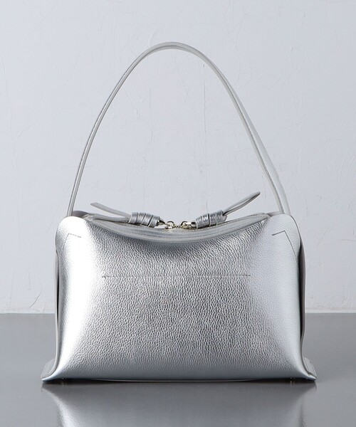 tov（トーヴ）の「【一部別注】＜TOV＞CROSS ハンドバッグ（ハンドバッグ・レディース・シルバー/ブラック・FREE）」の4枚目の写真