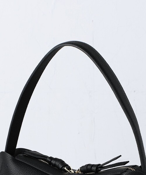 tov（トーヴ）の「【一部別注】＜TOV＞CROSS ハンドバッグ（ハンドバッグ・レディース・シルバー/ブラック・FREE）」の17枚目の写真