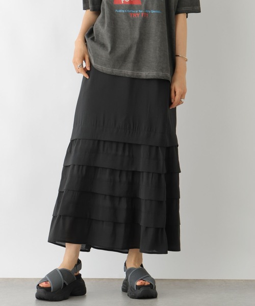 LEPSIM(レプシィム)の「裾切り替えセミフレアスカート 116419(スカート・レディース・ベージュ/ブラック・FREE)」の4枚目の写真