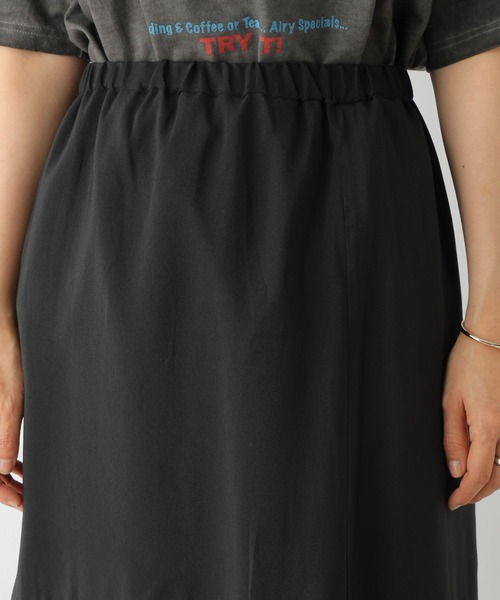 LEPSIM(レプシィム)の「裾切り替えセミフレアスカート 116419(スカート・レディース・ベージュ/ブラック・FREE)」の18枚目の写真