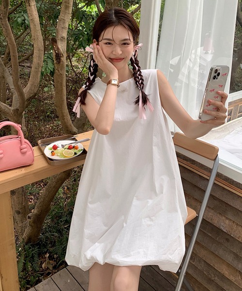 shopnikoniko(ショップニコニコ)の「バルーンミニワンピース ノースリーブ ボリューム(ワンピース・レディース・ブラック/ホワイト・フリー)」の2枚目の写真