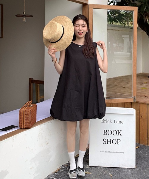 shopnikoniko(ショップニコニコ)の「バルーンミニワンピース ノースリーブ ボリューム(ワンピース・レディース・ブラック/ホワイト・フリー)」の6枚目の写真