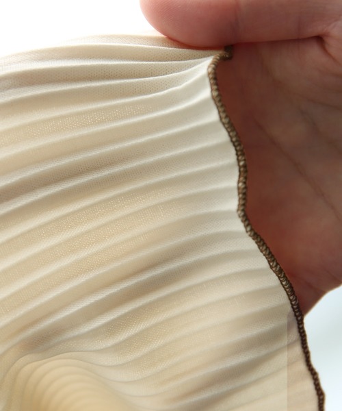 and it_（アンドイット）の「可愛すぎる袖配色半袖プリーツトップス（Tシャツ/カットソー・レディース・ライトブルー/ブラック系2/グレー/キナリ/ベージュ/ブラック系1/ブラウン/ライトグリーン・S-M/M-L）」の14枚目の写真