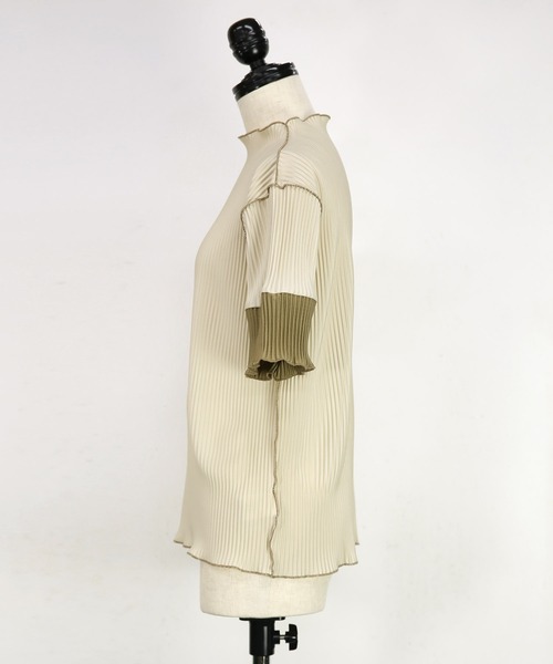 and it_（アンドイット）の「可愛すぎる袖配色半袖プリーツトップス（Tシャツ/カットソー・レディース・ライトブルー/ブラック系2/グレー/キナリ/ベージュ/ブラック系1/ブラウン/ライトグリーン・S-M/M-L）」の12枚目の写真