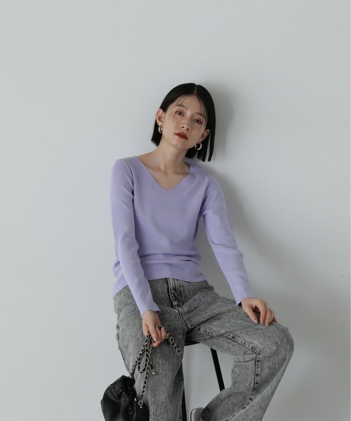 N.(N. Natural Beauty Basic)(エヌエヌナチュラルビューティーベーシック)の「◆◇総針Vネック長袖ニット(ニット/セーター・レディース・オフホワイト/ブラック/ライトグリーン/ライラック・MEDIUM)」の8枚目の写真